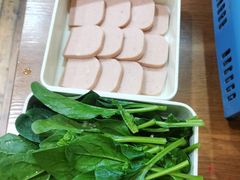 -猫爷的腔调·黔小馆(交大医学住宅区店)