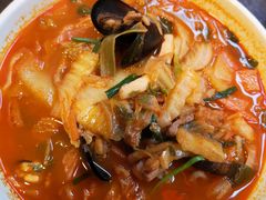 海鲜辣汤面-香港饭店0410(明洞店)