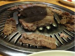 猪五花肉-牛信亭韩国料理·炭火烤肉(紫藤路店)