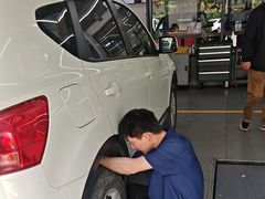 -昆仑润滑汽车服务中心(世纪金源旗舰店)
