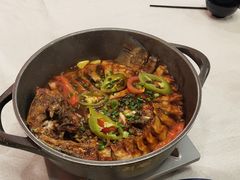 -刘姐啤酒鱼民族演艺餐厅(西街总店)