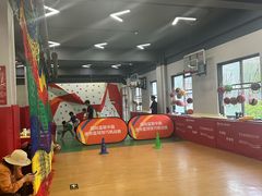 -悦动体能篮球羽毛球网球(三里河店)