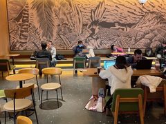 -星巴克臻选(上海长风大悦城店)