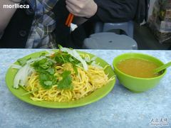 缅甸捞面-成群小食店