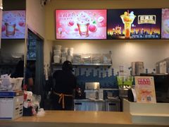 -DQ·蛋糕·冰淇淋(大宁国际商业广场店)