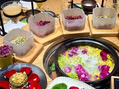 -一朵菌·野生菌探索家火锅(南亚店)