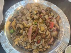 -休记光头香辣蟹干锅(绵竹店)