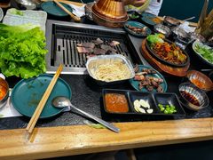 -臻牛烤肉