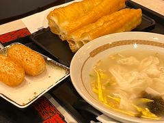 早餐鲜肉小馄饨-永和大王(华侨城店)