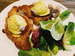 -Common Table · Brunch & Coffee