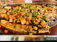 -鸣记脆皮烤鱼(岐山路店)