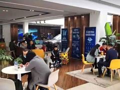 -宁波宝信宝马4S店(江北日湖店)
