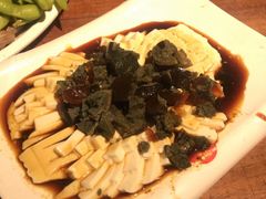 皮蛋豆腐-大胡子海鲜·天津菜·砂锅烧烤(五大道创始店)