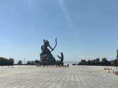 -巴陵广场