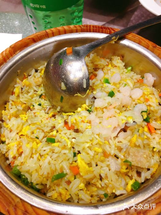 食為天·本地人爱吃的淮扬菜(瘦西湖店)蟹粉狮子头图片