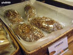 2-巴黎贝甜(大宁国际商业广场店)