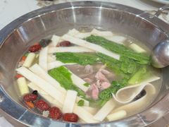 -撒拉人家.酸菜牦牛肉火锅