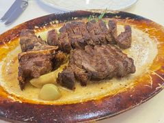 -华凌牛庄西餐厅(乌鲁木齐华凌美爵大饭店)