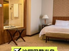 -汕尾巴黎半岛酒店