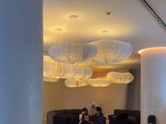 -涨巢·潮玩水疗局