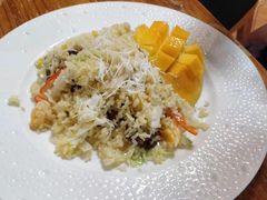 椰香芒果牛柳饭-more than meow吴止猫主题餐厅(承德 中船汇店)