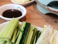 黄瓜和葱段-龙聚德北京烤鸭(沙坪坝华宇A馆店)
