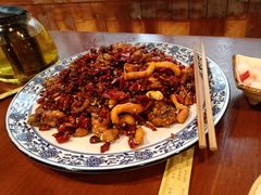 -黄桷树曹家私房菜(江与城店)