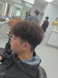 -尤司男士国潮理发馆