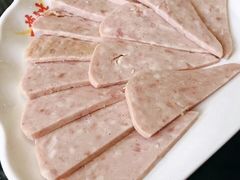 梅林午餐肉-一尊皇牛(丽彩万达店)