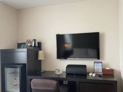 -桔子酒店(上海西藏北路地铁站店)