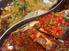 -阿瓦山寨·湘菜现炒·剁椒鱼头王(咸阳总店)