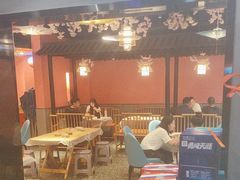 -老街烧烤大排档·地道湖北菜·龙虾馆(汉口火车站店)