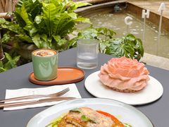 -潮一不贰·法式甜品·生日蛋糕·西式简餐(外滩店)