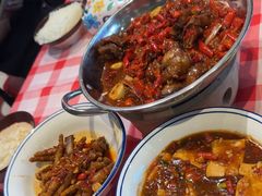 -笨豆腐居民楼菜馆•江西小炒(天津开发区店)