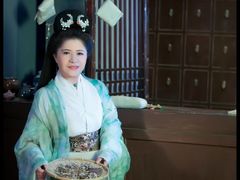 -九月鹰飞汉服摄影工作室