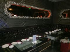 -蓝尊量贩(黄河路店)