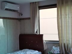 -秦臻海鲜农家乐(奉贤店)