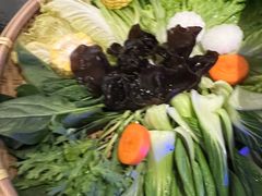 -尚尚仙·酸汤猪手·猪肚鸡火锅(华联万柳购物中心店)