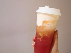 芝芝桃桃-喜茶(上海打浦桥日月光gelato lab+店)