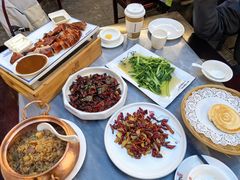 -蔼若春.传承三十年云南菜(金碧公园店)