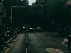 -易记皮肚面(明瓦廊店)