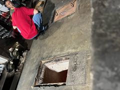 -满記土窑烧鷄波浪山莊
