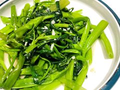 蒜蓉炒通心菜-美奈小馆·越南料理(中航城君尚购物中心店)