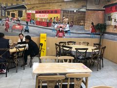 大堂-江城燕子大排档(江汉路步行街店)