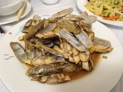 -宾朋海鲜饭庄(兴海路店)