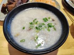 皮蛋瘦肉粥-玖鲜小笼(中山广场店)
