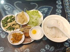 秀才过桥米线-桥香园云南过桥米线(金马碧鸡店)