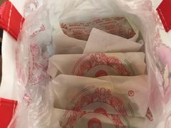 蛋黄月饼-巢娭毑月饼店(洞井路店)
