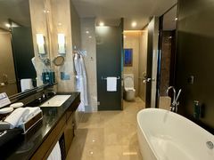 -广州天河希尔顿酒店