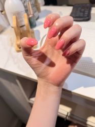 -桃色美甲沙龙